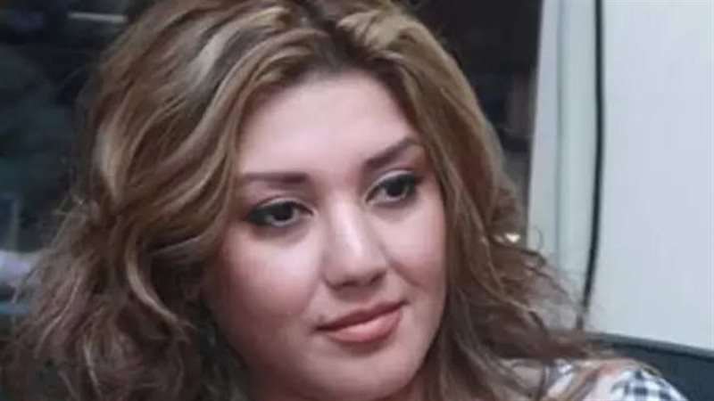 الفنانة شمس 