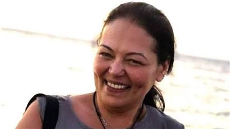 نيفين مندور 