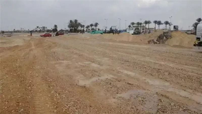 ملاك اراضي أكتوبر