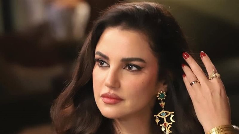 الفنانة درة 