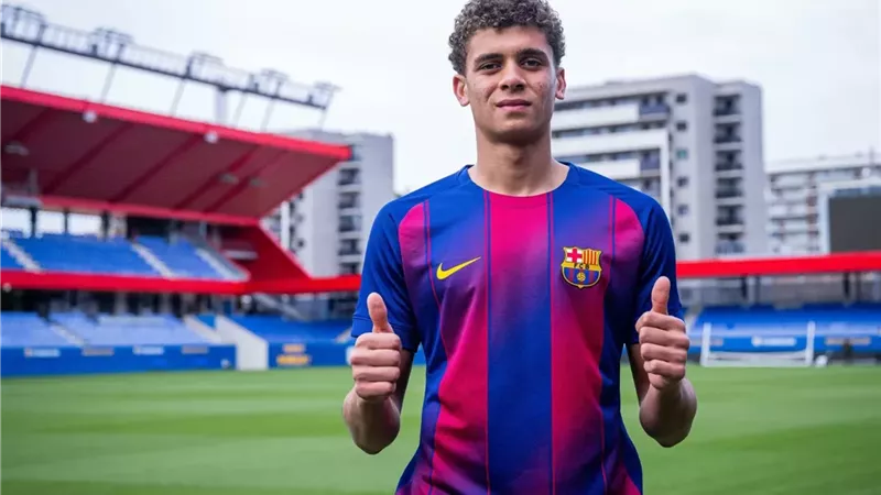 حمزة عبد الكريم 