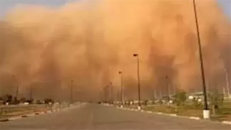 العاصفة الترابية