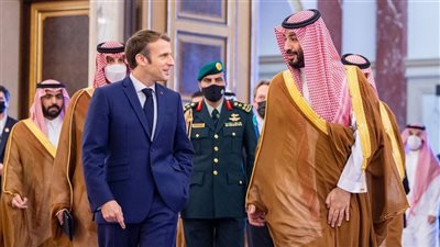 ماكرون يؤكد دعم فرنسا للسعودية في اتصال مع محمد بن سلمان