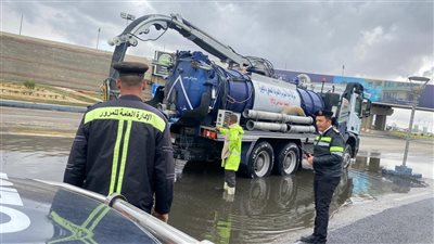 تعزيزات مرورية مكثفة لمواجهة الأمطار.. انتشار الأوناش وسيارات الإغاثة على الطرق