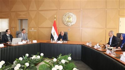 وزير الكهرباء يتابع إجراءات كفاءة الطاقة وترشيد الاستهلاك وتأمين التغذية
