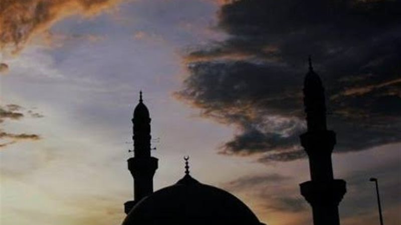 موعد اذان العشاء