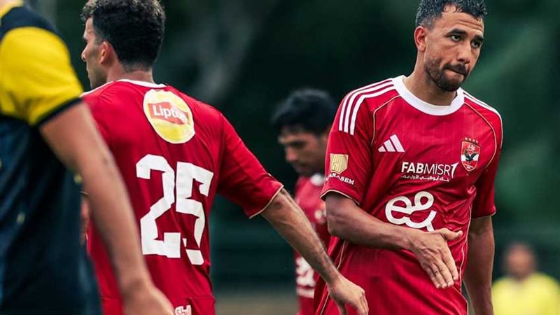  الأهلي ضد طلائع الجيش