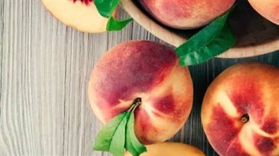 تحذير صحي خطير:الإفراط في تناول الخوخ يهدد جهازك الهضمي ويزيد مخاطر الأمراض