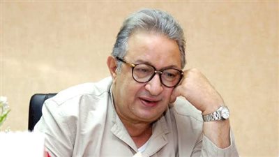 ذكرى ميلاد نور الشريف.. مسيرة “صائد الجوائز” التي خلدها الفن العربي