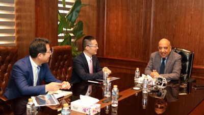 وزير الكهرباء يبحث مع شركة هواوي دعم التعاون في تكنولوجيا تخزين الطاقة