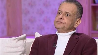 أشرف زكي يوقف تصريح محمد غنيم بسبب منشور السيدات وكلاب الشوارع