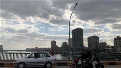 موجة ربيعية متقلبة تضرب مصر اليوم.. ارتفاع الحرارة وشبورة كثيفة تعيق الرؤية