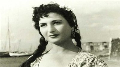 نعيمة عاكف..حكاية “تمر حنة” التي صنعت مجد الاستعراض وانتهت مأساة مبكرة بالسرطان