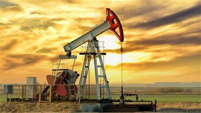 تحذيرات دولية من أزمة طاقة عالمية بسبب تهديد مضيق هرمز