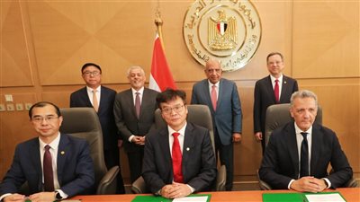 وزير الكهرباء يشهد إطلاق مشروعات استراتيجية لتخزين الطاقة في الزعفرانة وبنبان