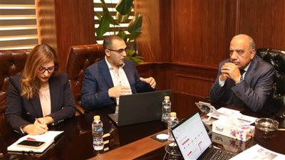 وزير الكهرباء يبحث تطوير منظومة العمل وترسيخ مبادئ الحوكمة مع نكسوس أنالاتيكا