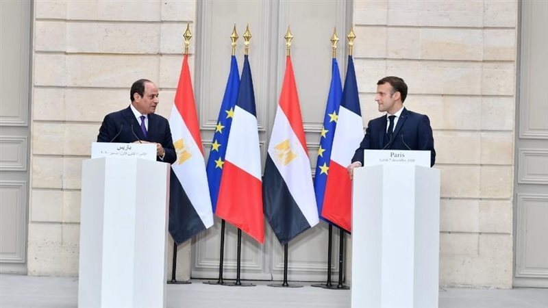 ماكرون والسيسي 