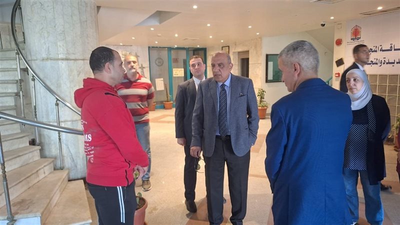 وزير الكهرباء يتفقد