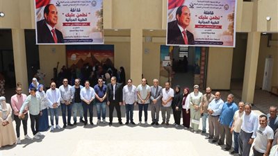 بلال حبش يتفقد قافلة طبية بقرية الهرم  بالتنسيق مع هيئة تنمية الصعيد