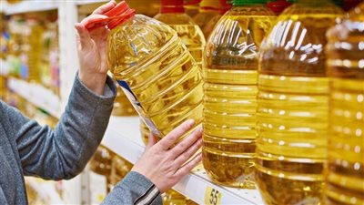 أسعار الزيت اليوم الخميس.. تراجع زيت الذرة وعباد الشمس واستقرار الزيت التمويني