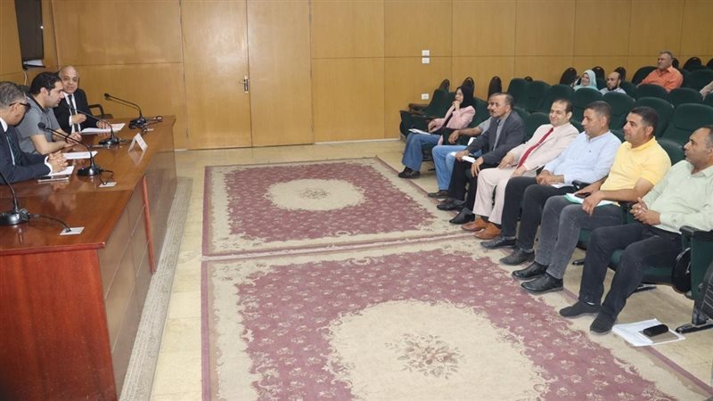 نائب المحافظ يترأس الاجتماع