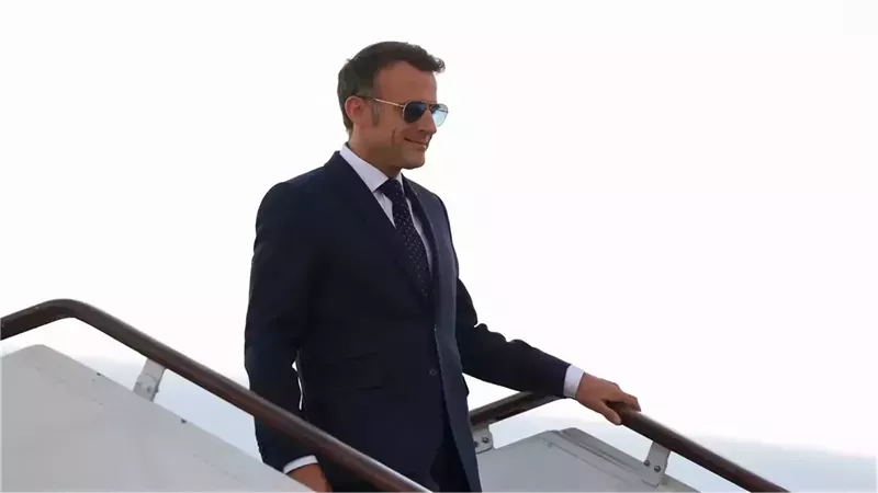 ايمانويل ماكرون 