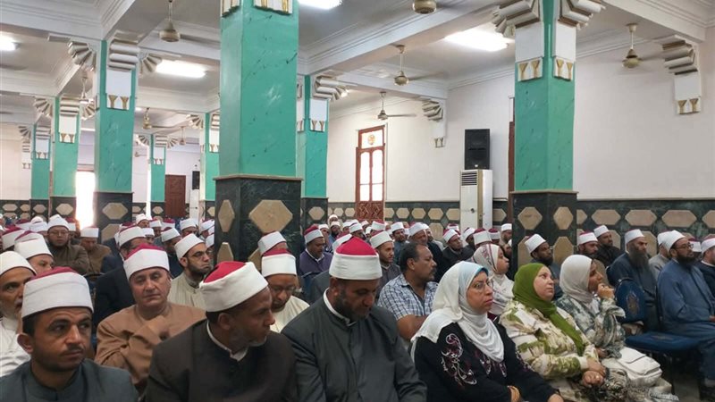 جانب من اللقاءات