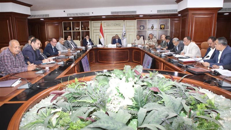 إجتماع اللجنة العليا للبت