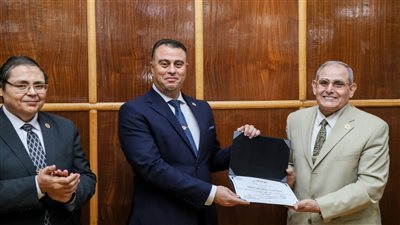 تقديرًا لمسيرتهم المهنية.. تكريم عاملين وقيادات بهيئة المحطات النووية ممن انتهت خدمتهم