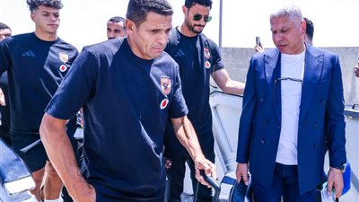 وصول بعثة الأهلي إلي أوغندا لمواجهة كيتارا الأوغندي في الكونفدرالية الأفريقية 