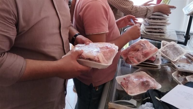 عبوات عصير مجهولة