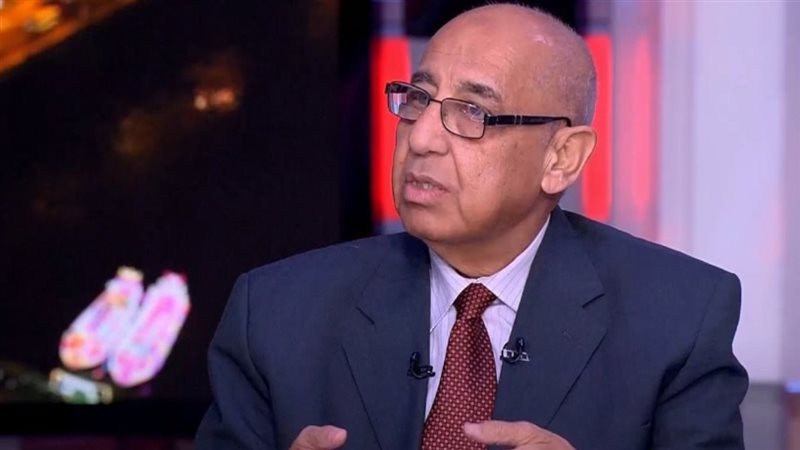 الدكتور علي عوف
