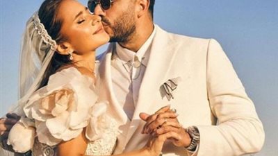 صور جديدة لـ نيللى كريم وزوجها من شهر العسل