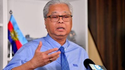 نائب رئيس الوزرء الماليزي يقترب من تشكيل الحكومة