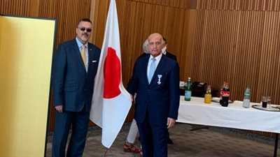 مصري يحصل على الكنز المقدس من اليابان.. اعرف قصته