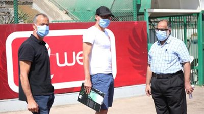 ”فايلر وبينكيل” يظهران في التتش قبل إجراء المسحة