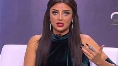 ترفض الزواج وأجرت أكثر من عملية تجميل.. معلومات لا تعرفها عن ”عدوة الرجل” رضوى الشربيني