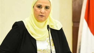 قصة انسانية من العيار الثقيل .. شقيقة وزيرة التضامن تلحق بزوجها بعد وفاته بساعة