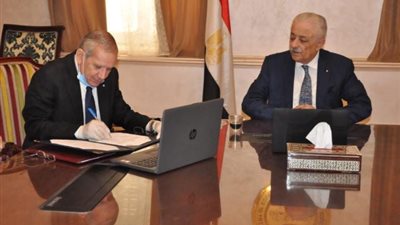 بالتعاون مع وزارة الاتصالات ” التعليم” تطلق مدرسة التكنولوجيا التطبيقية للاتصالات