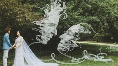 أبرزها للأطقم الطبية.. شاب يرسم لوحات فنية من التول