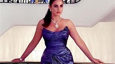 درة تتألق بإطلالة جذابة من أحدث ظهور لها