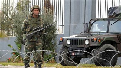 عاجل.. الجيش التونسى يُحبط محاولة اختراق للمنطقة الحدودية مع ليبيا