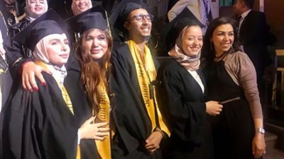بالصور .. جامعة بدر تحتفل بتخريج دفعة جديدة من كلية اللغات والترجمة
