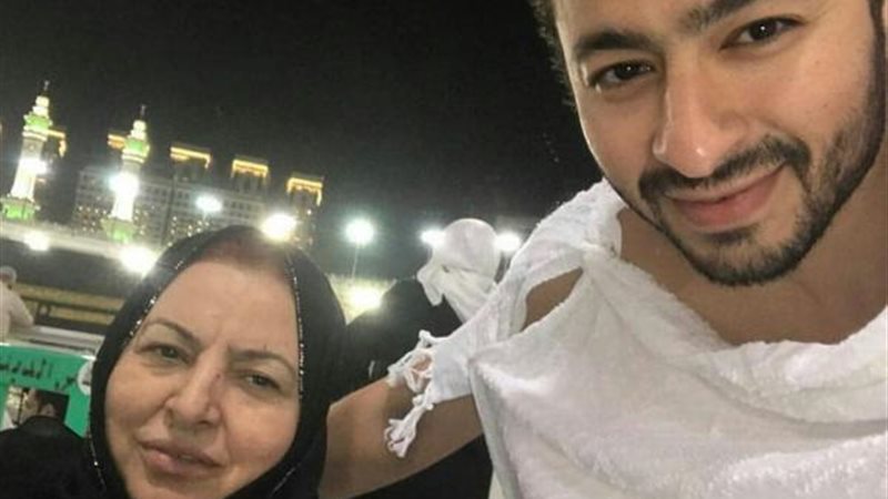حماده هلال ووالدته