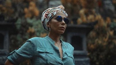 بالصور.. منى زكى واحمد حلمى فى جلسة تصوير مختلفة