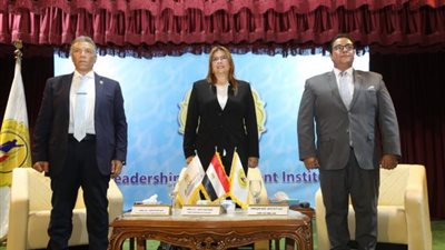 بالصور .. معهد إعداد القادة يشهد انطلاق برنامج إعداد معاونى أعضاء هيئة التدريس بالجامعات