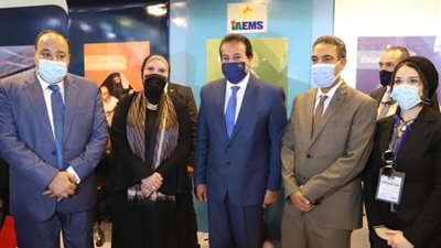 وزيرا التعليم العالي والتجارة يفتتحان النسخة الخامسة لمعرض التعليم العالي