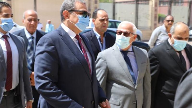وزير القوى العاملة