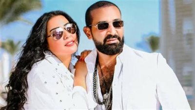 سمية الخشاب وأحمد سعد .. تفاصيل حروب غرف النوم فى الهواء الطلق