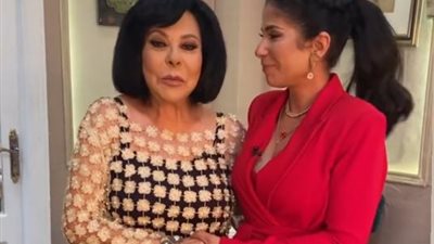 إسعاد يونس تروج لحلقة منى زكى من ”صاحبة السعادة”